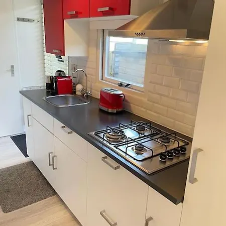 Tiny House Met Tuin En 2 Fietsen In Op De Veluwe בקתה *