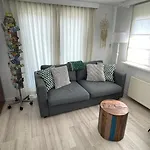 Tiny House Met Tuin En 2 Fietsen In Op De Veluwe シャレー プッテン
